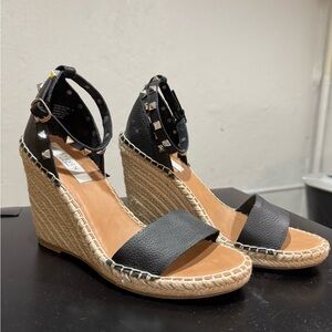 Steve Madden Black and Tan Espadrille Wedges